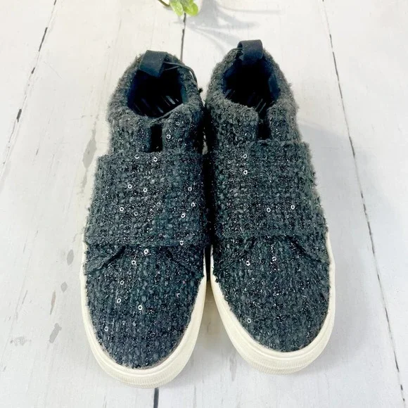 Dolce Vita Black Sparkly Low Top Sneakers - Picture 2 of 11